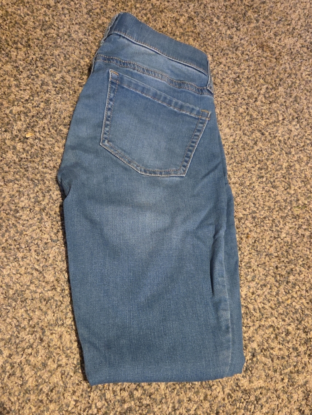 Straight Fit Women's Jeans in Medium Blue - Versatile Everyday Style